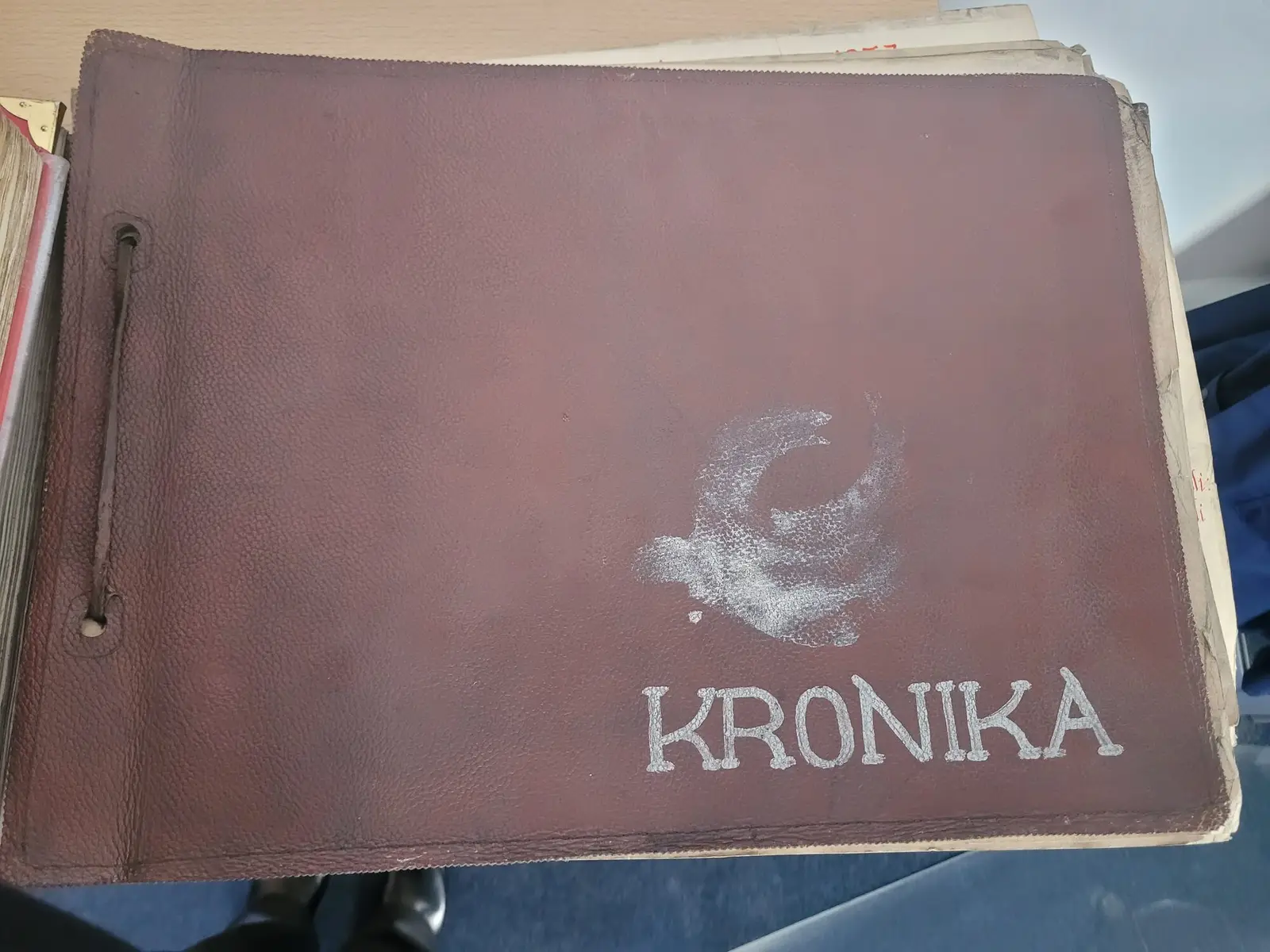 Stará kronika z archivu slévárny