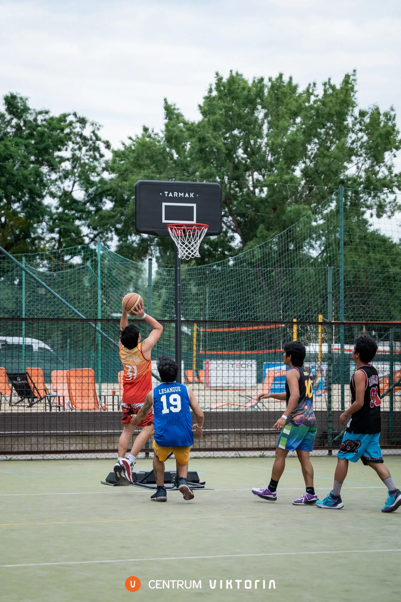 Basketbal na hřišti